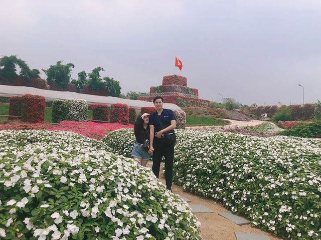 Tình yêu ngọt lịm của cặp đôi “đũa lệch” chàng 1m90, nàng 1m50 - 5 Tình yêu ngọt lịm của cặp đôi “đũa lệch” chàng 1m90, nàng 1m50 - 5