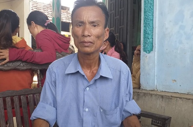 Con tôi phải nằm một mình lạnh lẽo trong rừng, đau đớn quá! - 2 Con tôi phải nằm một mình lạnh lẽo trong rừng, đau đớn quá! - 2