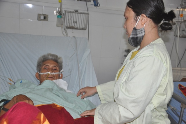 Xót thương người đàn ông buôn đồng nát xuất huyết tới 2 lít máu xin cầu cứu - 5 Xót thương người đàn ông buôn đồng nát xuất huyết tới 2 lít máu xin cầu cứu - 5