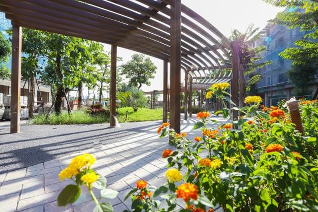 Bất động sản cao cấp khan hiếm, giao dịch tiếp tục giữ nhịp - 2 Bất động sản cao cấp khan hiếm, giao dịch tiếp tục giữ nhịp - 2
