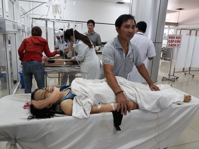 Vụ tai nạn 5 người chết: Tạm giữ tài xế xe tải - 3 Vụ tai nạn 5 người chết: Tạm giữ tài xế xe tải - 3