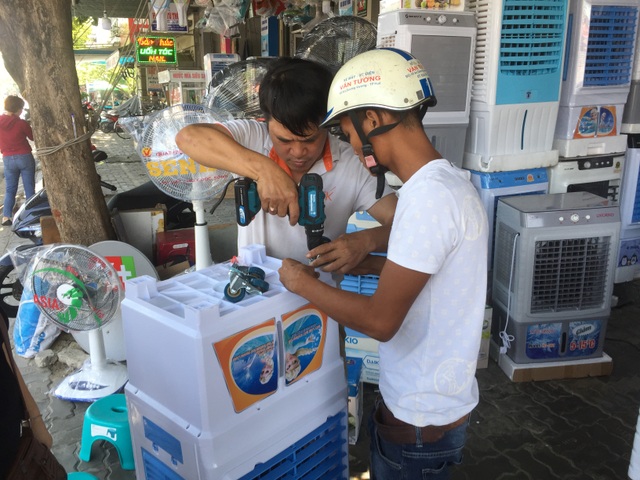 Nắng nóng gay gắt, hàng giải nhiệt hot từng ngày - 1 Nắng nóng gay gắt, hàng giải nhiệt hot từng ngày - 1