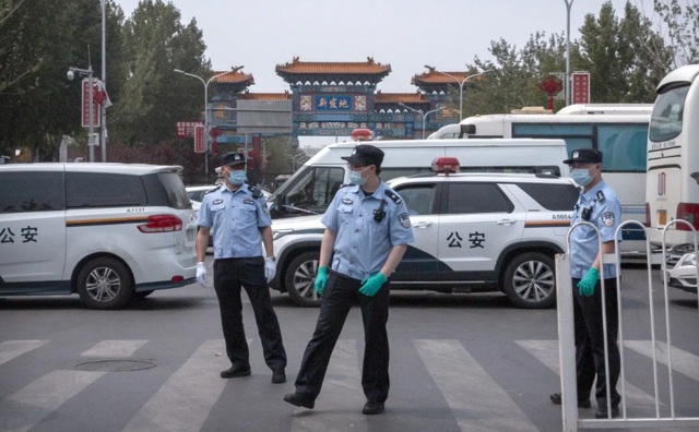 Bắc Kinh phong tỏa 11 khu dân cư vì ổ dịch Covid-19 bùng phát ở chợ đầu mối - Ảnh minh hoạ 2