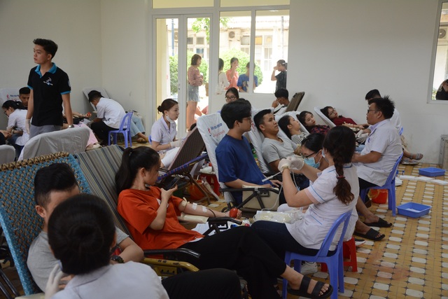 Đà Nẵng tiếp nhận 500 đơn vị máu tại ngày hội Ngày trình đỏ - 1 Đà Nẵng tiếp nhận 500 đơn vị máu tại ngày hội Ngày trình đỏ - 1