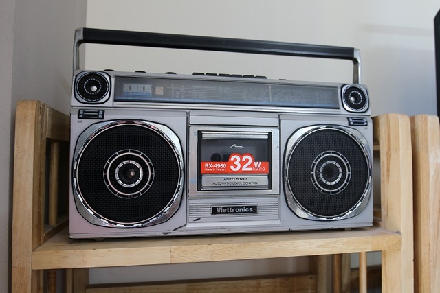 Choáng ngợp bộ sưu tập 1.200 chiếc đài cassette độc nhất vô nhị Việt Nam - 5 Choáng ngợp bộ sưu tập 1.200 chiếc đài cassette độc nhất vô nhị Việt Nam - 5