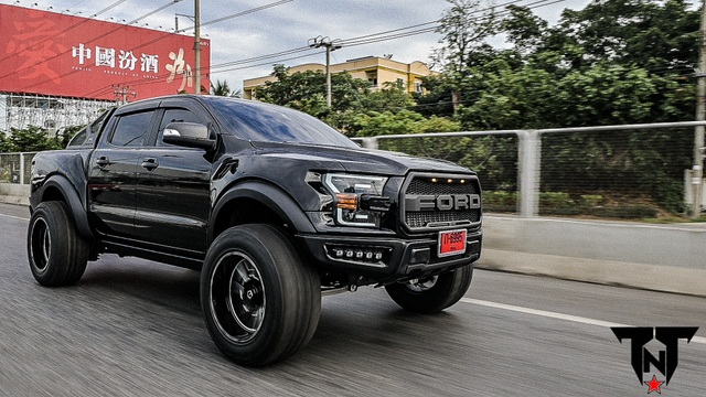 Những chiếc Ford Ranger Raptor được lên đời F-150 Raptor - 3