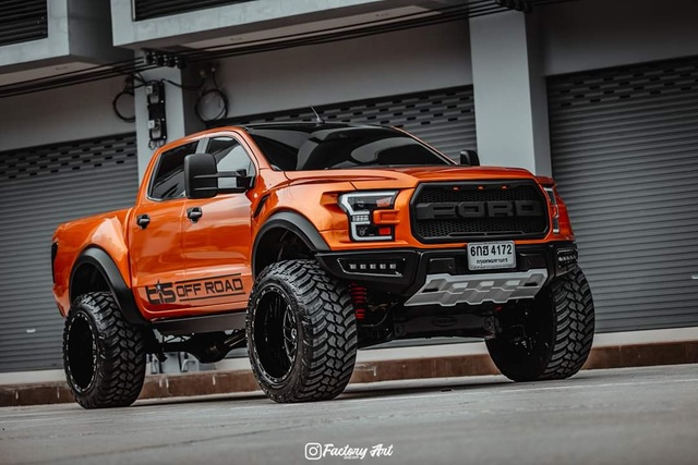 Những chiếc Ford Ranger Raptor được lên đời F-150 Raptor - 12