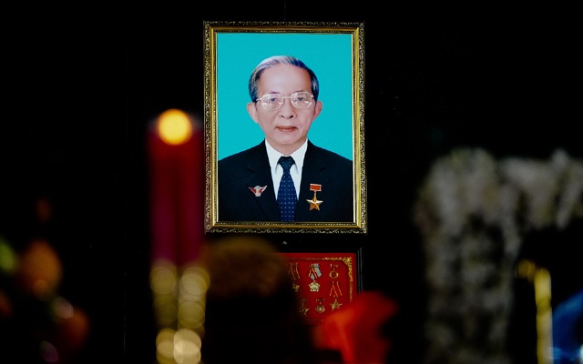 Những lời tiễn biệt nhà tình báo huyền thoại Mười Hương - 10 Những lời tiễn biệt nhà tình báo huyền thoại Mười Hương - 10