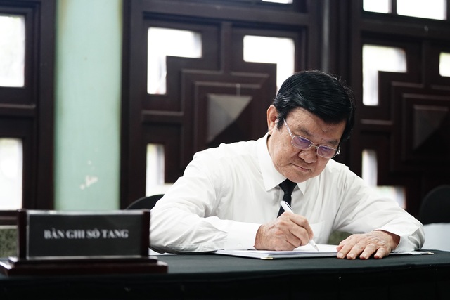 Những lời tiễn biệt nhà tình báo huyền thoại Mười Hương - 4 Những lời tiễn biệt nhà tình báo huyền thoại Mười Hương - 4
