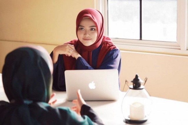 Phụ nữ trẻ Indonesia khởi nghiệp thành công với thời trang Hồi giáo - 1 Phụ nữ trẻ Indonesia khởi nghiệp thành công với thời trang Hồi giáo - 1
