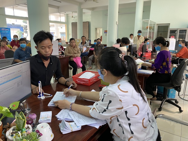 Bình Dương: Doanh nghiệp chủ yếu tuyển lao động phổ thông - 1 Bình Dương: Doanh nghiệp chủ yếu tuyển lao động phổ thông - 1