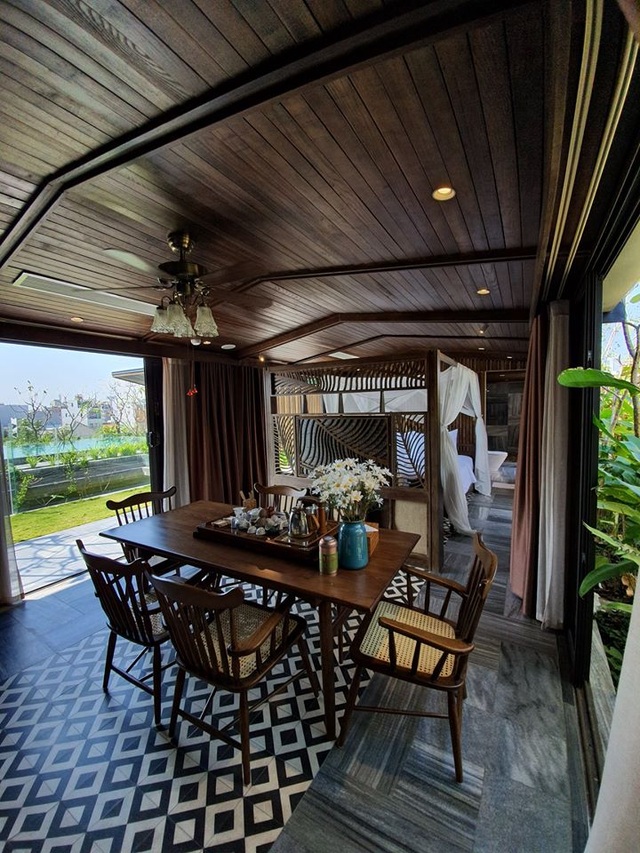 Tòa nhà ở Đà Nẵng “ẩn giấu” cả khu vườn nhiệt đới tuyệt đẹp bên trong - 8 Tòa nhà ở Đà Nẵng “ẩn giấu” cả khu vườn nhiệt đới tuyệt đẹp bên trong - 8