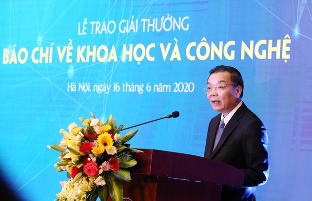 Phóng viên báo Điện tử Dân trí nhận giải ba báo chí về Khoa học - 3 Phóng viên báo Điện tử Dân trí nhận giải ba báo chí về Khoa học - 3