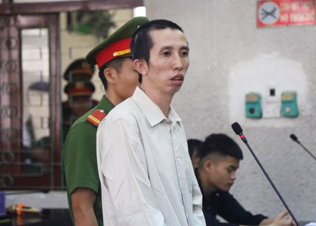 Vụ nữ sinh giao gà ở Điện Biên: Bùi Thị Kim Thu đánh bị cáo khác tại toà - 2 Vụ nữ sinh giao gà ở Điện Biên: Bùi Thị Kim Thu đánh bị cáo khác tại toà - 2
