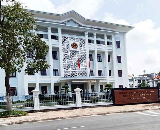 Dân chờ bồi thường đất: HĐND tỉnh chuyển Chủ tịch TP Bạc Liêu giải quyết! - 1 Dân chờ bồi thường đất: HĐND tỉnh chuyển Chủ tịch TP Bạc Liêu giải quyết! - 1