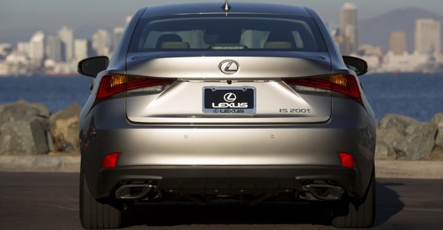 Lexus IS phiên bản nâng cấp 2021 có gì khác xe đời cũ? - 11