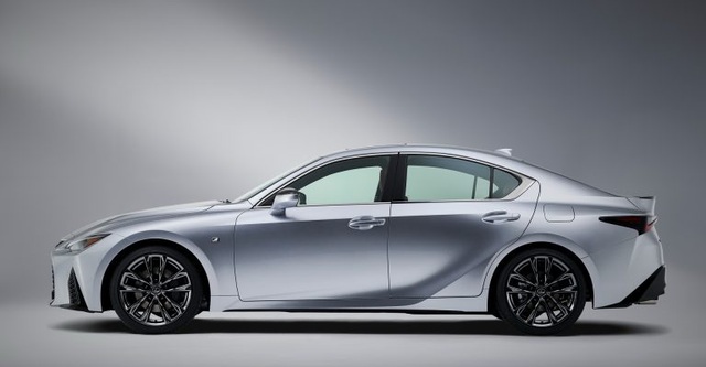 Lexus IS phiên bản nâng cấp 2021 có gì khác xe đời cũ? - 4