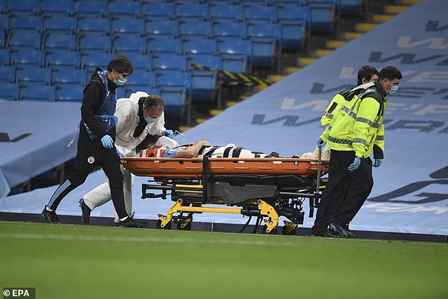 Guardiola: “Hậu vệ Garcia không bị mất ý thức, cần kiểm tra y tế thêm” - 4