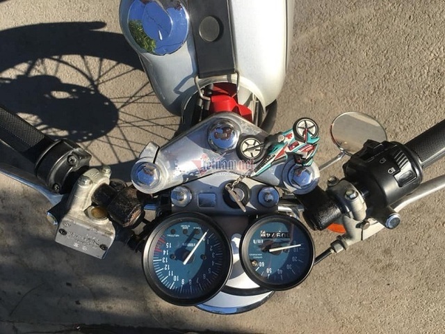 Honda Dream 50 đời 1997 giá trăm triệu ở Sài Gòn - 5 Honda Dream 50 đời 1997 giá trăm triệu ở Sài Gòn - 5