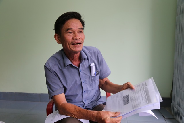 Cựu binh bán đất lấy tiền... lắp xà đơn cho các trường học - 1 Cựu binh bán đất lấy tiền... lắp xà đơn cho các trường học - 1