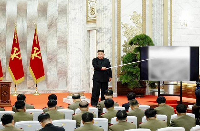 Ông Kim Jong-un vắng bóng bí ẩn khi Hàn - Triều “căng như dây đàn” - 1 Ông Kim Jong-un vắng bóng bí ẩn khi Hàn - Triều “căng như dây đàn” - 1