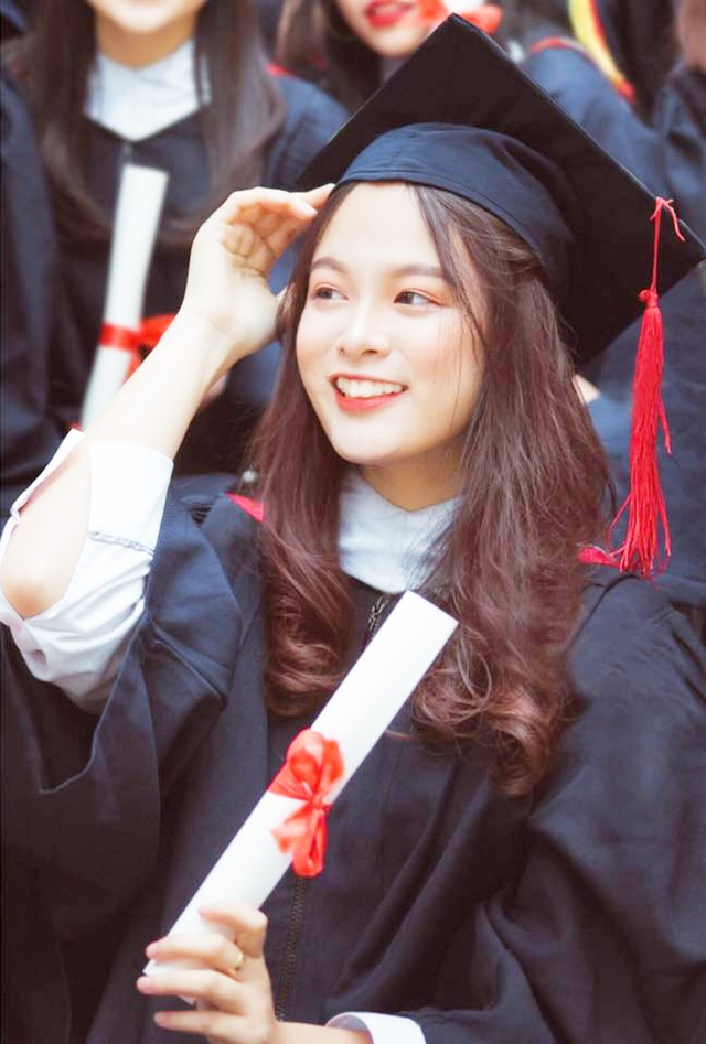 Từ nữ sinh chuyên Sử THPT Chu Văn An thành Hoa khôi Học viện Báo chí - 9 Từ nữ sinh chuyên Sử THPT Chu Văn An thành Hoa khôi Học viện Báo chí - 9