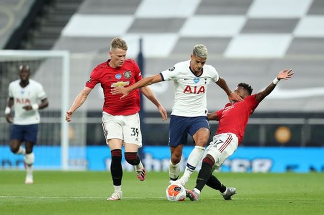 Tottenham 1-1 Man Utd: Pogba, Fernandes hòa nhịp cứu “Quỷ đỏ” thoát thua - Ảnh minh hoạ 12