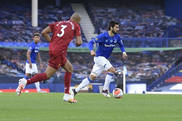 Everton 0-0 Liverpool: Một điểm may mắn của The Kop - 6