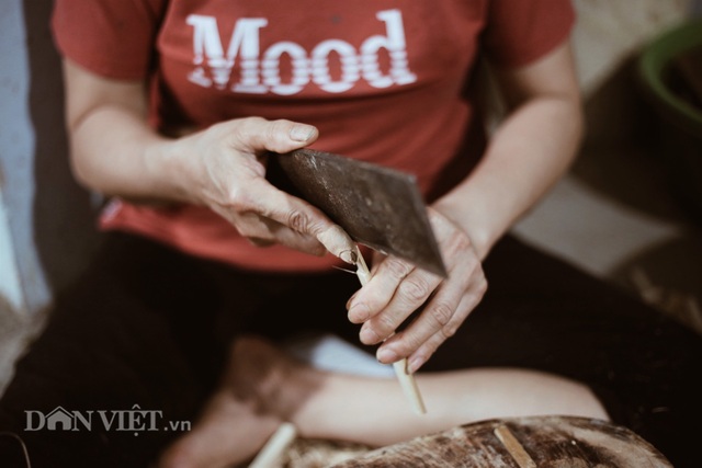 Hà Nội: Làm nghề này tay chằng chịt sẹo nhưng thu gần 20 triệu mỗi tháng - 3 Hà Nội: Làm nghề này tay chằng chịt sẹo nhưng thu gần 20 triệu mỗi tháng - 3