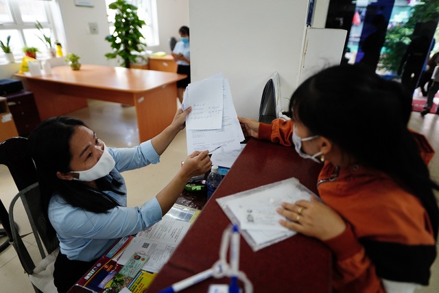TPHCM: Chi gần 1.500 tỷ đồng hỗ trợ lao động thất nghiệp - 4 TPHCM: Chi gần 1.500 tỷ đồng hỗ trợ lao động thất nghiệp - 4