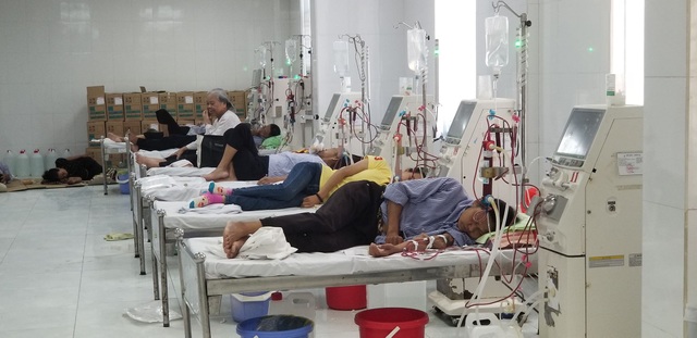 Vụ máy chạy thận có vấn đề, vẫn điều trị cho bệnh nhân tại bệnh viện - 2 Vụ máy chạy thận có vấn đề, vẫn điều trị cho bệnh nhân tại bệnh viện - 2