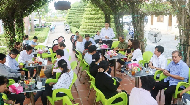 Sau Covid-19, Đồng Tháp cà phê với doanh nhân ngay tại các khu công nghiệp - 3 Sau Covid-19, Đồng Tháp cà phê với doanh nhân ngay tại các khu công nghiệp - 3