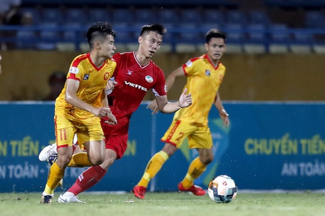 Phong độ trái ngược của Quế Ngọc Hải ở đội tuyển Việt Nam và V-League - 2 Phong độ trái ngược của Quế Ngọc Hải ở đội tuyển Việt Nam và V-League - 2