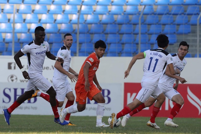 HA Gia Lai thua SHB Đà Nẵng trong ngày Xuân Trường tái xuất - 2 HA Gia Lai thua SHB Đà Nẵng trong ngày Xuân Trường tái xuất - 2