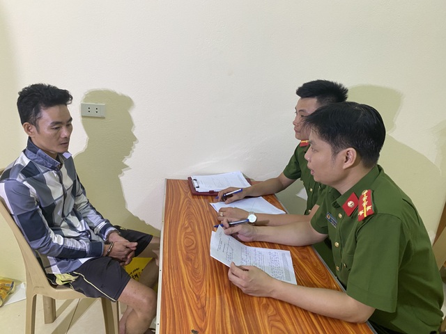 Mâu thuẫn, dùng búa đánh bố vợ - 1 Mâu thuẫn, dùng búa đánh bố vợ - 1