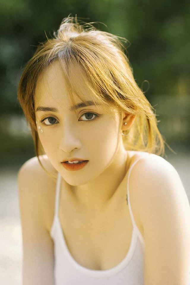 Điểm danh 3 hot girl Đại học Kiến trúc xinh đẹp “hút hồn” - 6 Điểm danh 3 hot girl Đại học Kiến trúc xinh đẹp “hút hồn” - 6