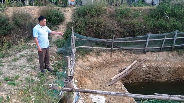 Nắng nóng kéo dài người dân miền núi lâm vào cảnh khát nước sinh hoạt - 9 Nắng nóng kéo dài người dân miền núi lâm vào cảnh khát nước sinh hoạt - 9