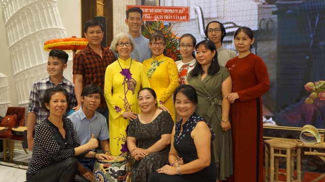 Con trai GS-TS Trần Văn Khê không thể về giỗ cha vì dịch Covid-19 - 12 Con trai GS-TS Trần Văn Khê không thể về giỗ cha vì dịch Covid-19 - 12