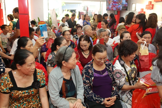 Hoà Bình Group khai trương trung tâm tinh dầu thông đỏ Edally đầu tiên tại Việt Nam - 3 Hoà Bình Group khai trương trung tâm tinh dầu thông đỏ Edally đầu tiên tại Việt Nam - 3