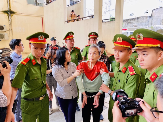 Bị cáo cầm đầu vụ sát hại, giấu 2 thi thể trong khối bê tông khai gì? - 9 Bị cáo cầm đầu vụ sát hại, giấu 2 thi thể trong khối bê tông khai gì? - 9