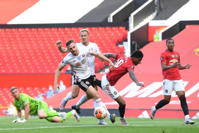 Nhìn lại trận đấu Man Utd đè bẹp Sheffield United - 10 Nhìn lại trận đấu Man Utd đè bẹp Sheffield United - 10