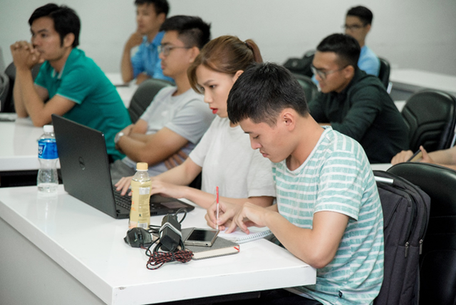 Khóa học Digital Marketing tại LADIGI có thực sự tốt? - 4 Khóa học Digital Marketing tại LADIGI có thực sự tốt? - 4