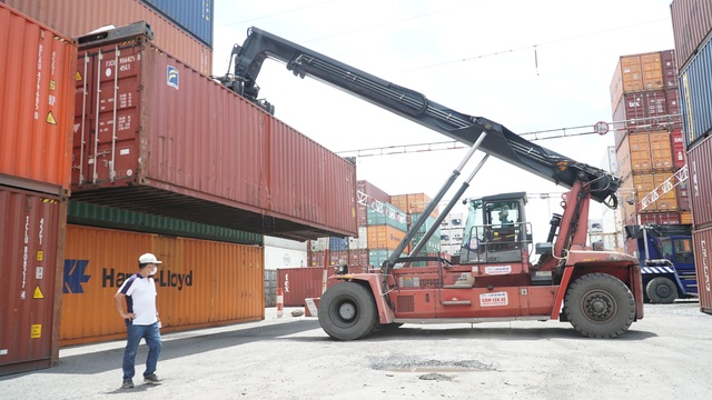 Lương tối thiểu 2021: Doanh nghiệp muốn người lao động cùng chia sẻ - 2 Lương tối thiểu 2021: Doanh nghiệp muốn người lao động cùng chia sẻ - 2