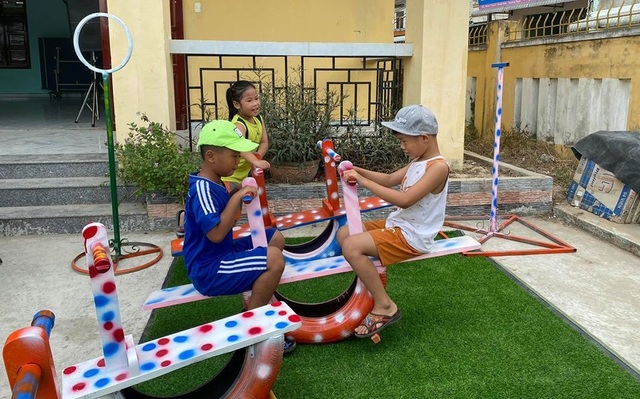Quảng Ngãi: Áo xanh “đội nắng” rửa xe gây quỹ giúp người nghèo - 3 Quảng Ngãi: Áo xanh “đội nắng” rửa xe gây quỹ giúp người nghèo - 3