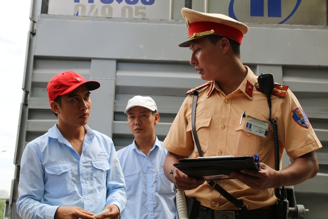 Hà Nội: Thiết bị đặc biệt hỗ trợ cảnh sát xử lý xe khách chạy rùa bò - 5