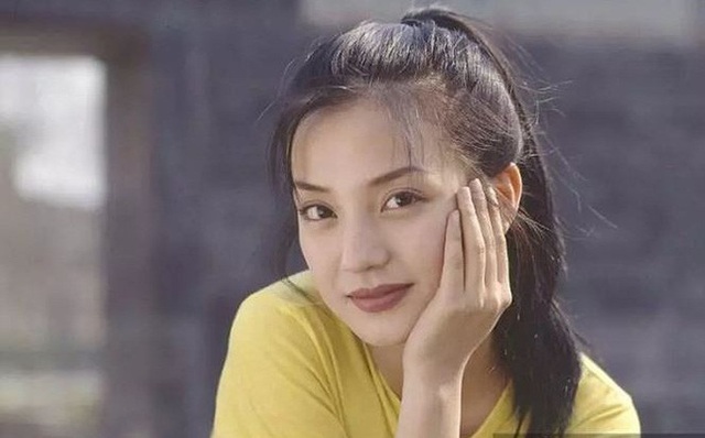 “Nao lòng” trước nhan sắc trẻ trung của “Tiểu Yến Tử” Triệu Vy - 4 “Nao lòng” trước nhan sắc trẻ trung của “Tiểu Yến Tử” Triệu Vy - 4
