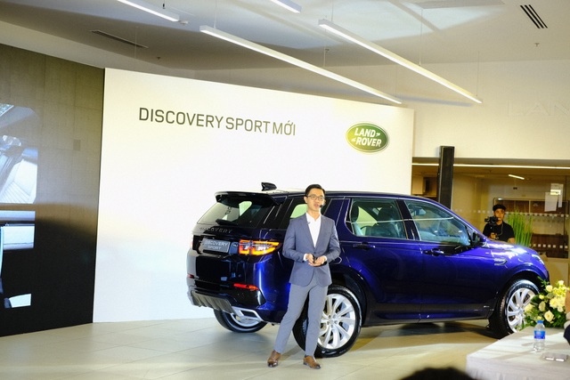 Jaguar XE 2020 và Land Rover Discovery Sport 2020 chốt giá từ 2,61 tỷ đồng - 9