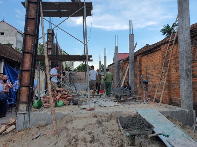 Hơn 2 tỉ đồng của bạn đọc giúp đỡ 2 hoàn cảnh khó khăn tại Bắc Giang - 2 Hơn 2 tỉ đồng của bạn đọc giúp đỡ 2 hoàn cảnh khó khăn tại Bắc Giang - 2