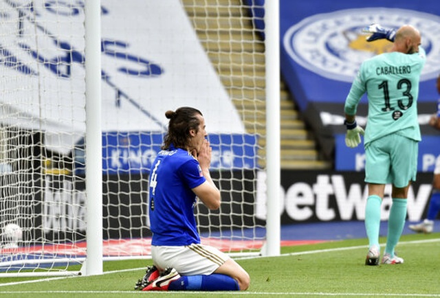 Leicester 0-1 Chelsea: Bàn thắng duy nhất của Barkley - 2