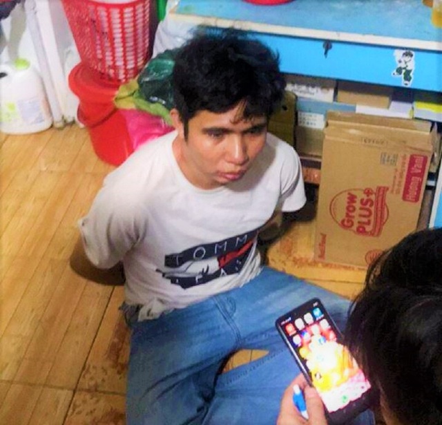 Khởi tố đối tượng giết “bạn tình” trong nhà nghỉ - 1 Khởi tố đối tượng giết “bạn tình” trong nhà nghỉ - 1